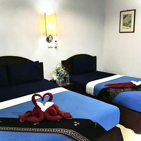 Andaman Beach Resort Koh Jum Buitenkant foto
