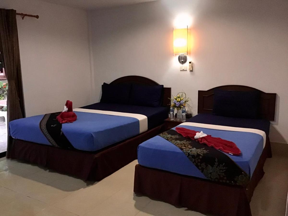 Andaman Beach Resort Koh Jum Buitenkant foto