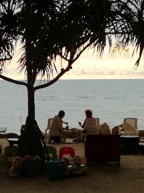 Andaman Beach Resort Koh Jum Buitenkant foto