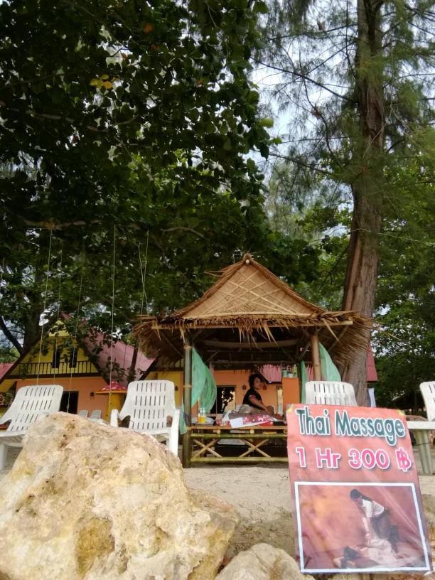 Andaman Beach Resort Koh Jum Buitenkant foto
