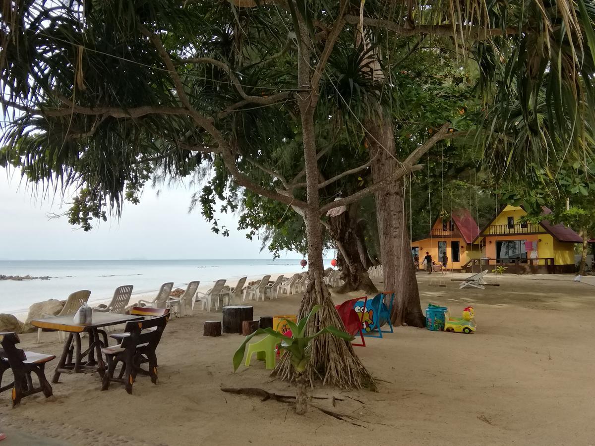 Andaman Beach Resort Koh Jum Buitenkant foto