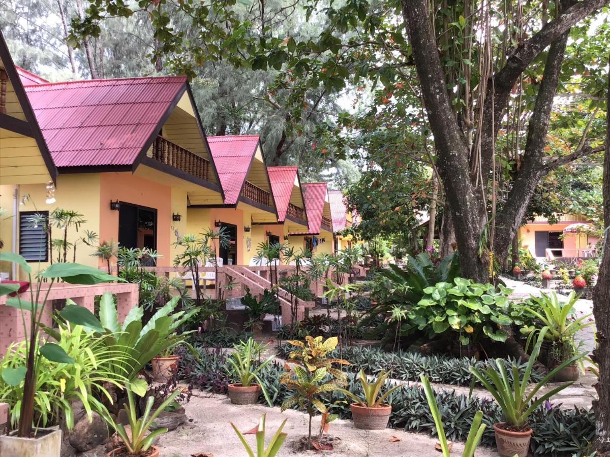 Andaman Beach Resort Koh Jum Buitenkant foto