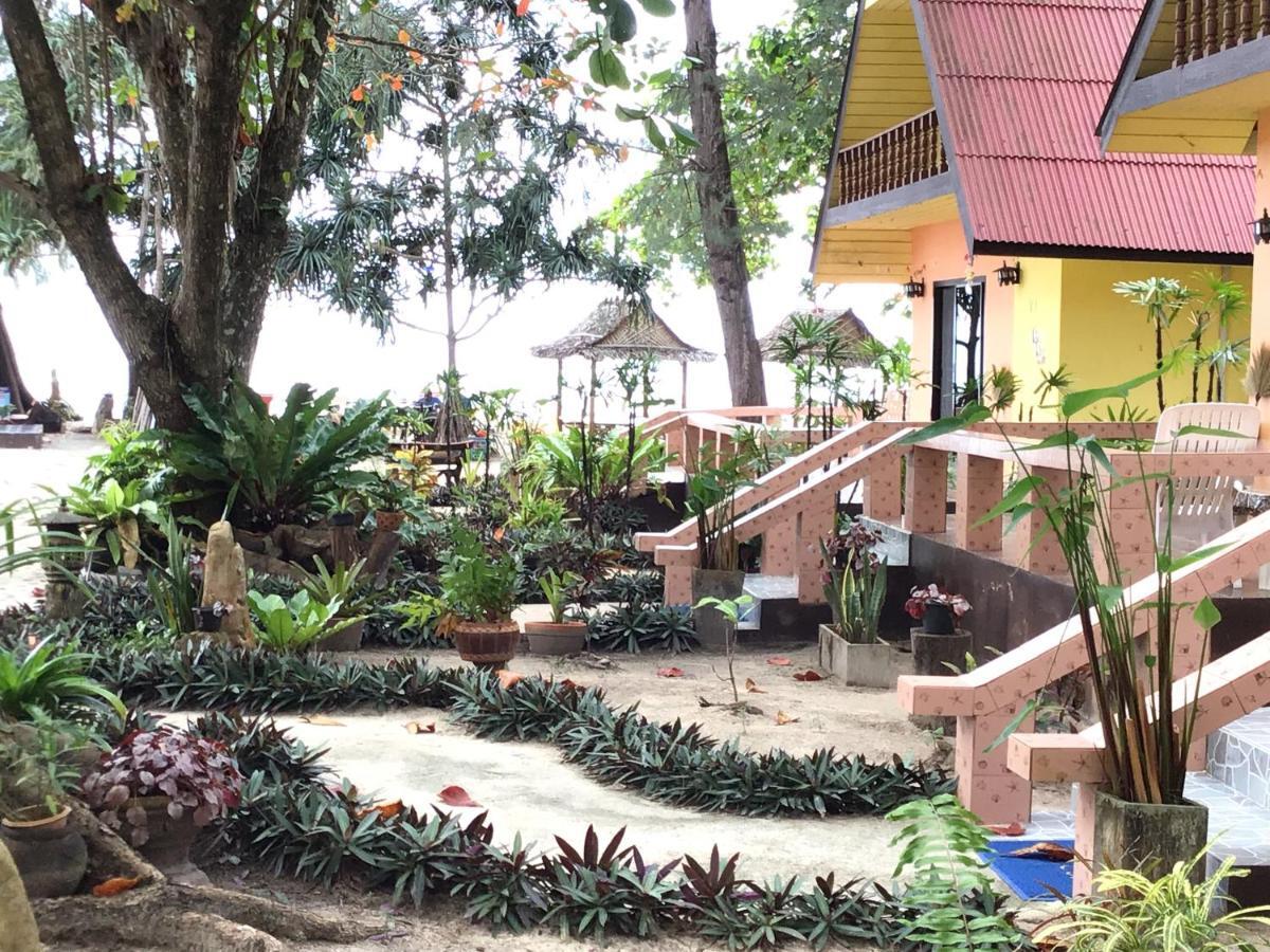 Andaman Beach Resort Koh Jum Buitenkant foto