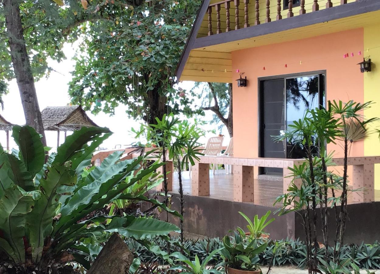 Andaman Beach Resort Koh Jum Buitenkant foto